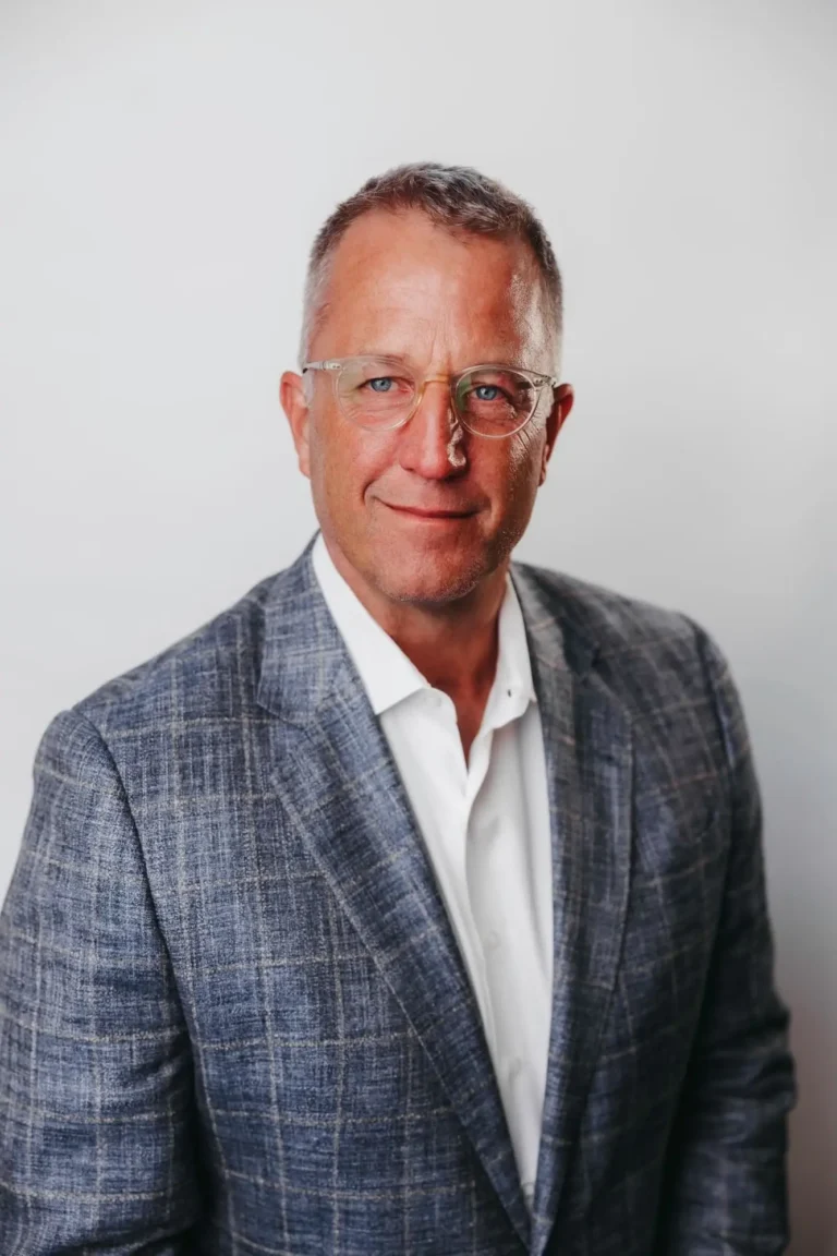 Headshot of Paul Ode Hegg